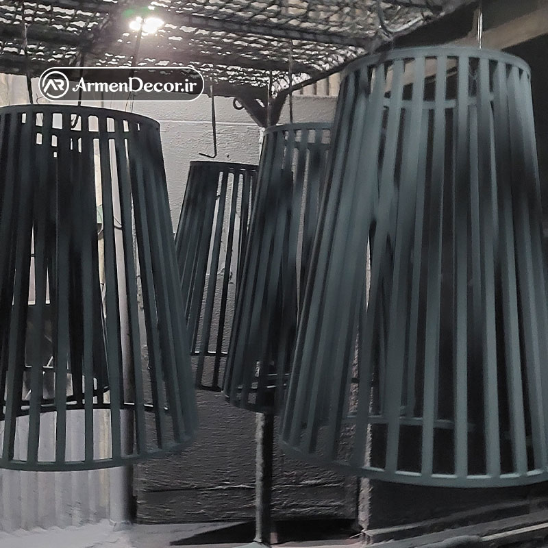 پایه فلزی مینیمال مخروطی