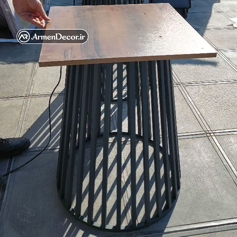 پایه فلزی مینیمال مخروطی